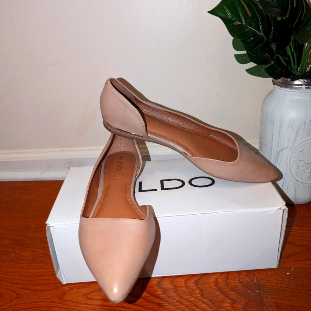 Tan Aldo Delia flats Size 9